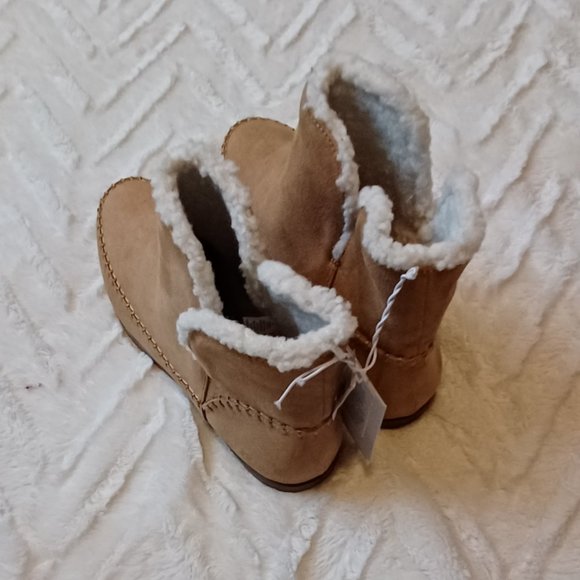 OLD NAVY - Picture 2 of 3